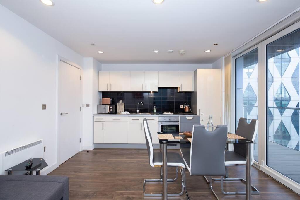 Stylish Mediacity 2Bed, Sleeps 6, Amazing Views Manchester Exterior foto
