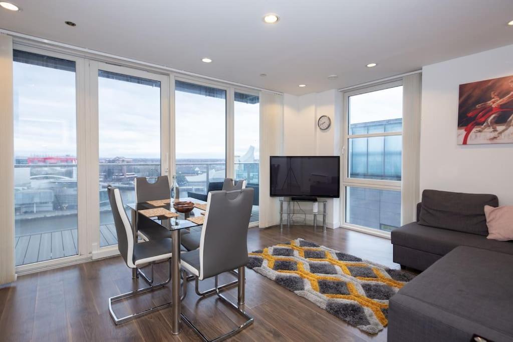 Stylish Mediacity 2Bed, Sleeps 6, Amazing Views Manchester Exterior foto
